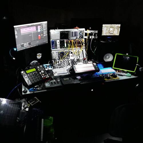 6b6a60ee2b25f0714021c7dbf5041293187941f6-1